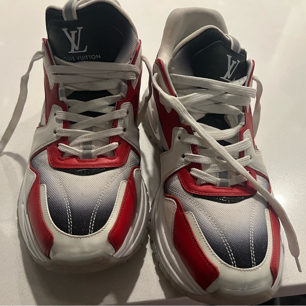 Authentic Louis Vuitton sneakers men - Picture 4 of 6